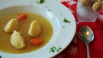 Školní obědy vyhovují hygienickým mezím pro rtuť a hliník, ale mají hodně niklu, často kadmia a občas i olova.