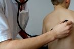 V Česku pracuje 400 lékařů z ciziny bez potřebných zkoušek, varuje komora